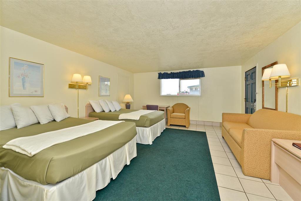 Newport Coast Inn Room photo